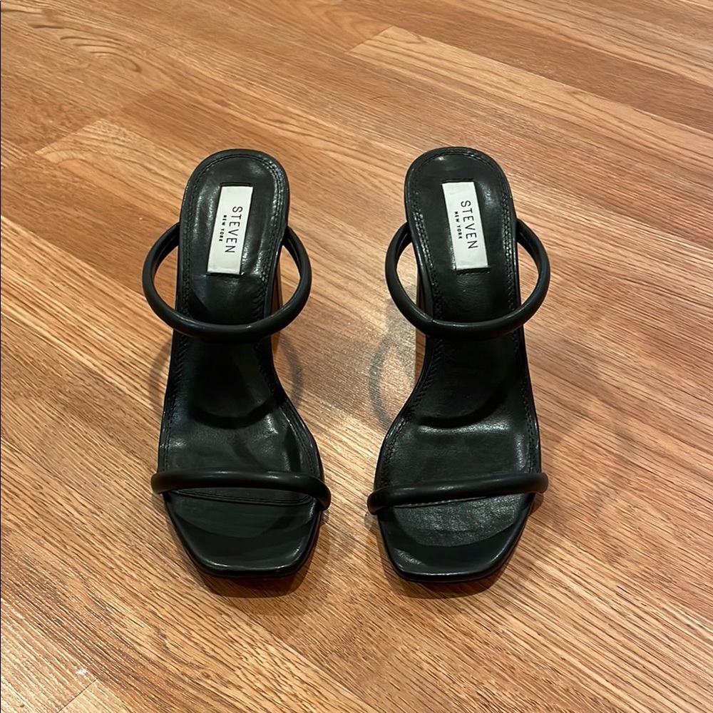 Steve Madden black heels